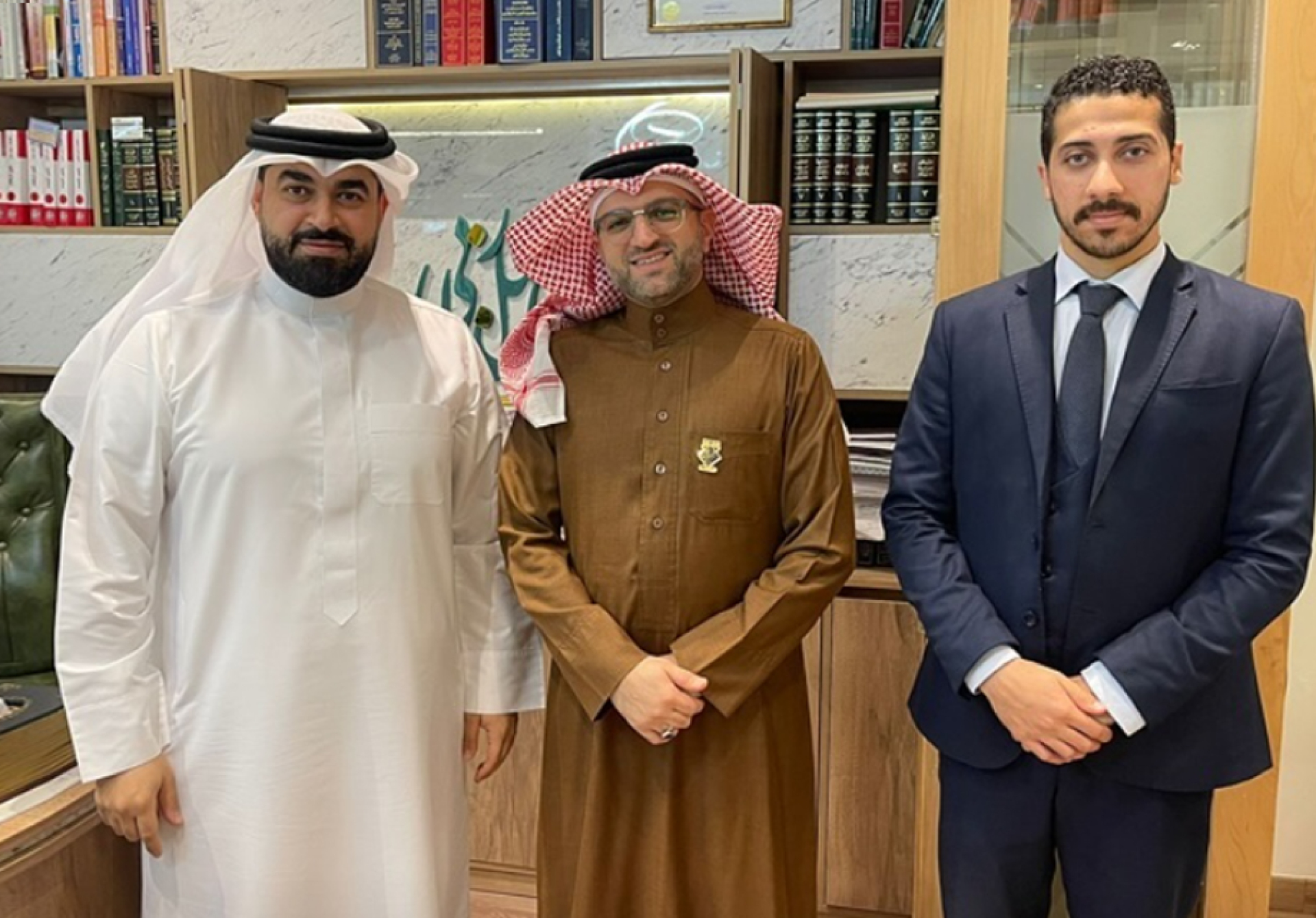 Legal Arbitrator Jaffer Al-Jamri, President of Bin Yousif Legal Group, met with officials from Domins Real Estate to discuss avenues of cooperation between the two parties