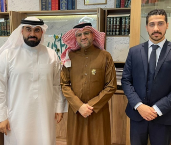 Legal Arbitrator Jaffer Al-Jamri, President of Bin Yousif Legal Group, met with officials from Domins Real Estate to discuss avenues of cooperation between the two parties